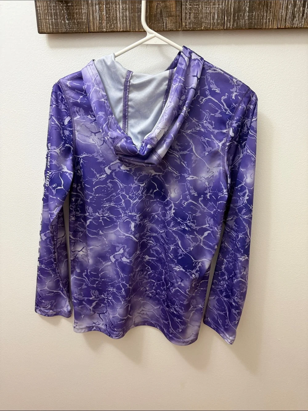 Purple Marble-Print Hooded Performance Top